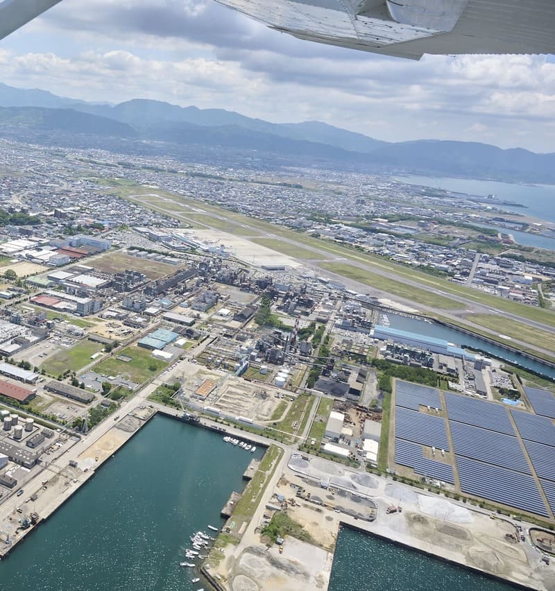松山空港の滑走路